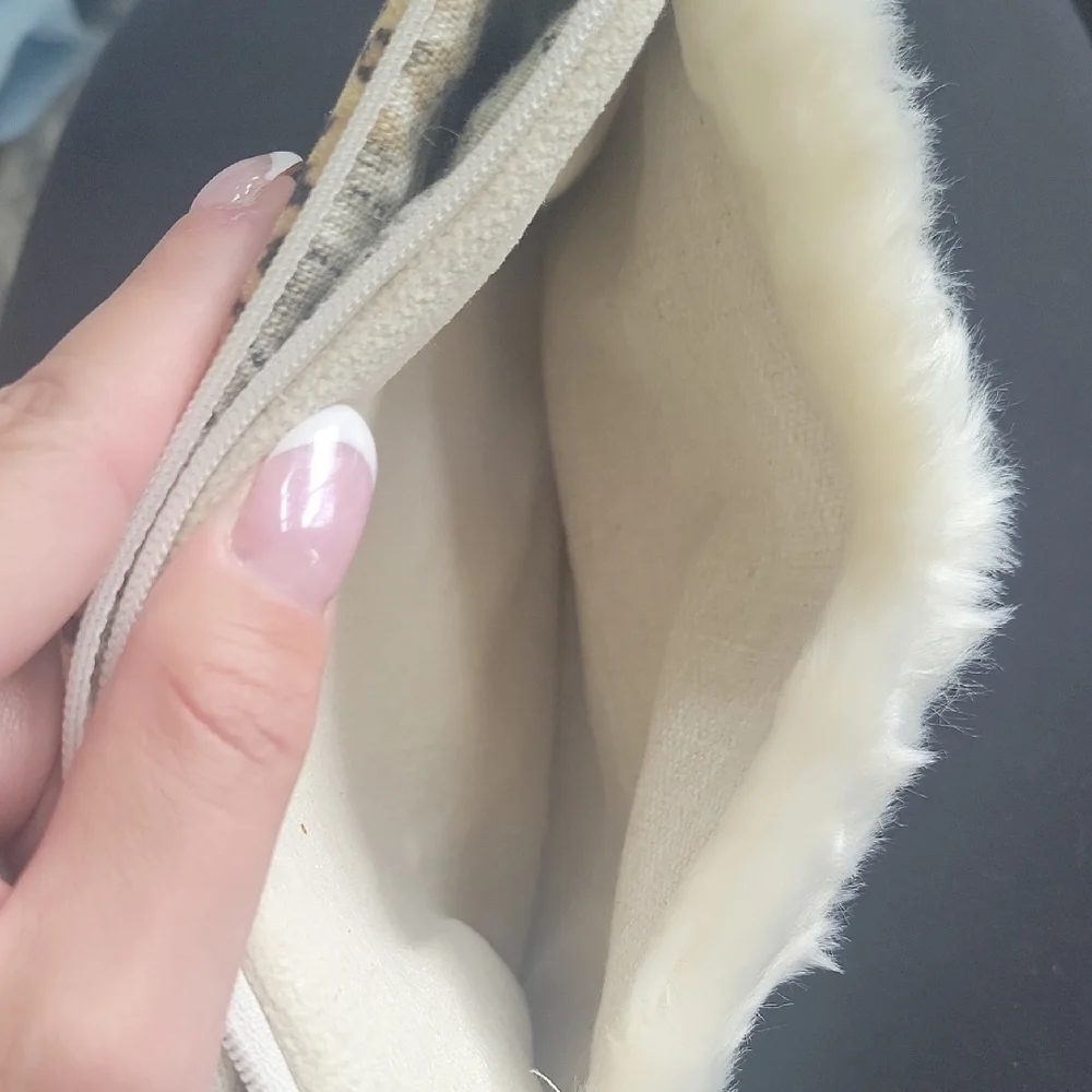 Handmade chic crossbody